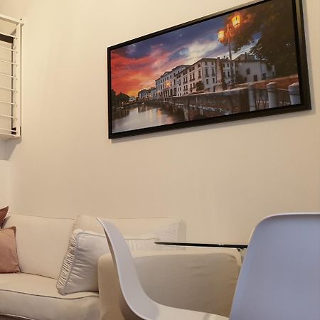 La Petite Maison Treviso Bagian luar foto