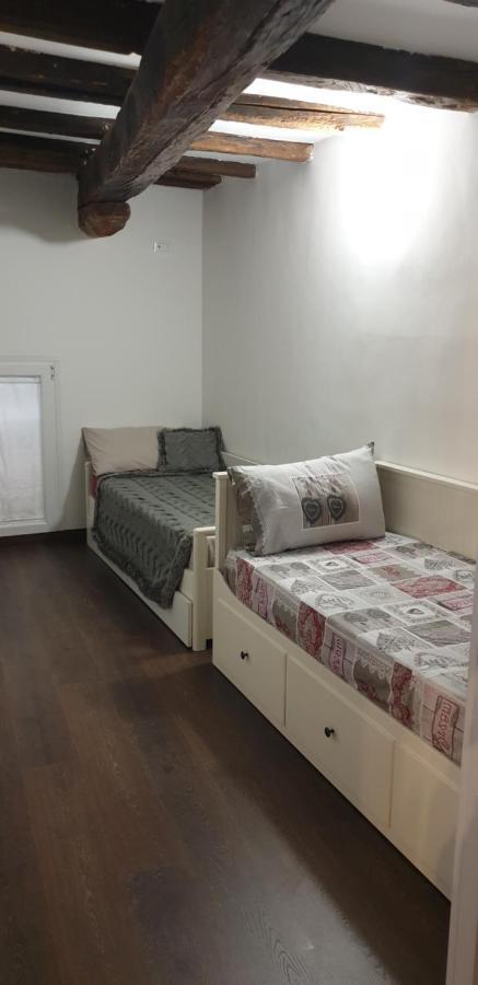 La Petite Maison Treviso Bagian luar foto